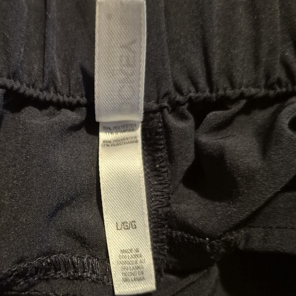 Jockey women's size Large navy blue stretch cropped pants, zip closure EUC - Picture 7 of 8